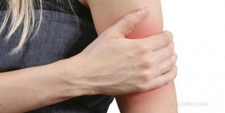 Dirsek Üstü Ağrısı Belirtileri ve Tedavisi